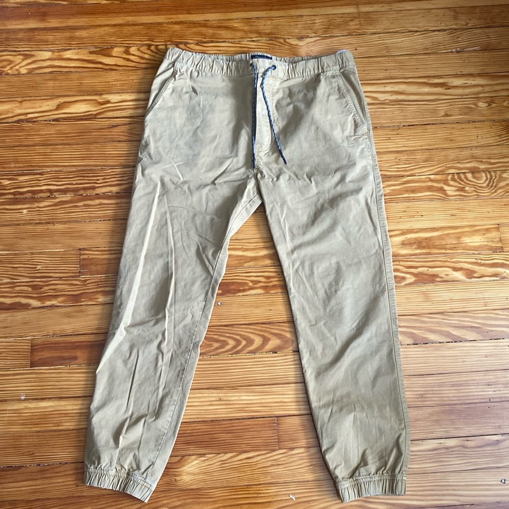 American Eagle Khaki Joggers LT